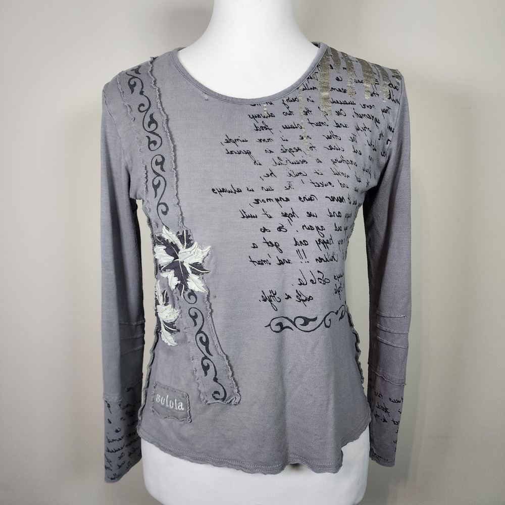 Solola Long Sleeve Top Womens M Gray Script Floral Patchwork Fairycore Grunge